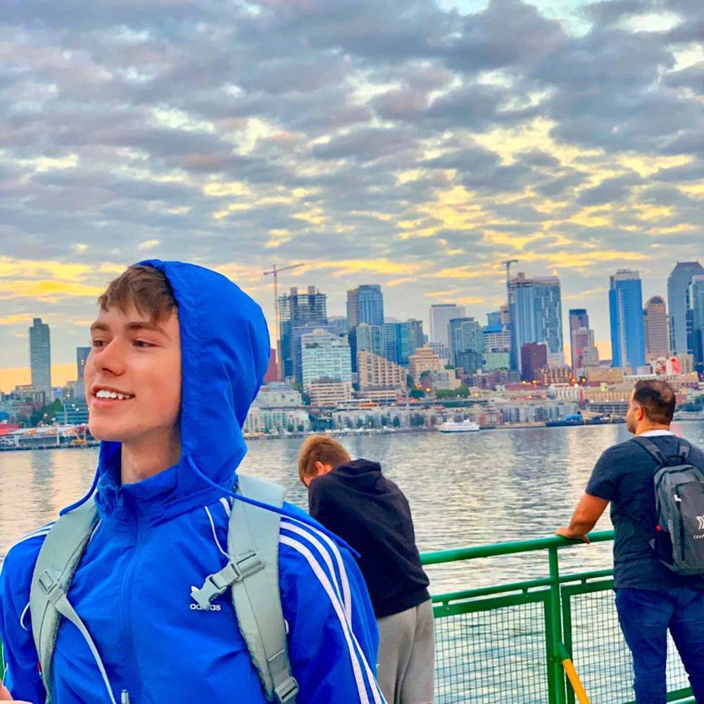 Meet your Posher, Ryan